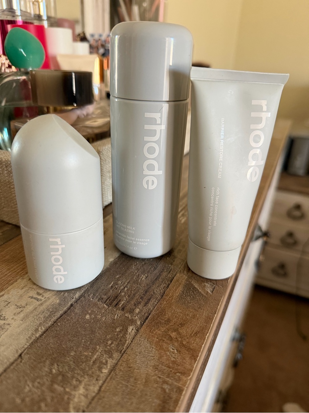 RHODE full size glazing milk